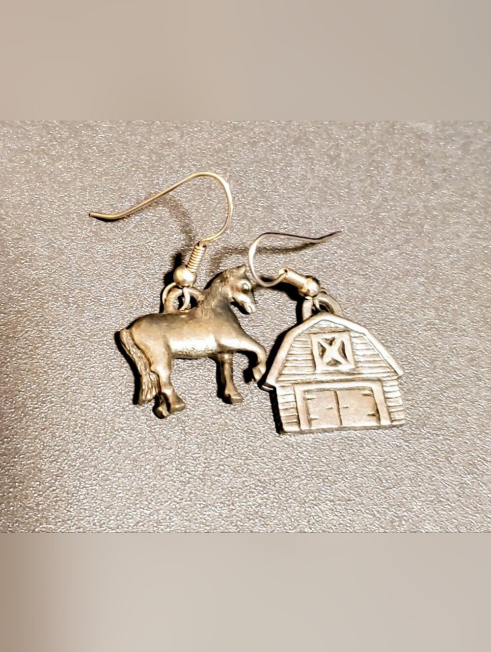 Vintage Danforth Pewterers Ltd 1984 Horse and Barn Charm Drop Earrings